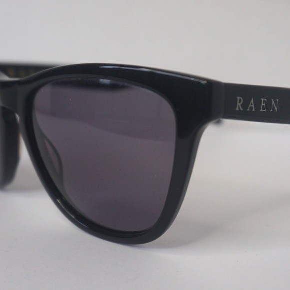 Raen Vale sunglasses – black - Picture 1 of 5